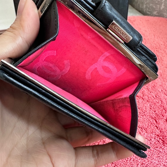 Chanel short wallet - Picture 3 of 4